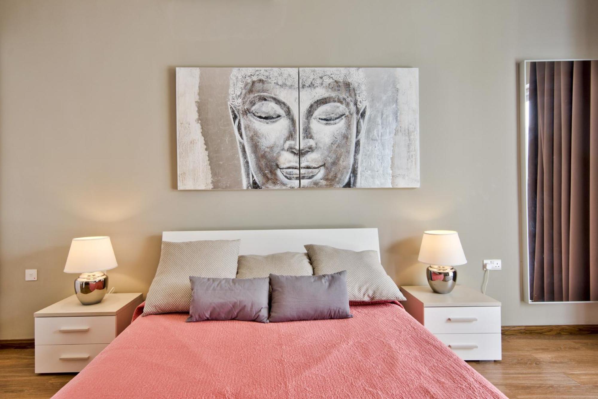 Maltese Luxury - Sunset Infinity Pools, Indoor Heated Pools And More!