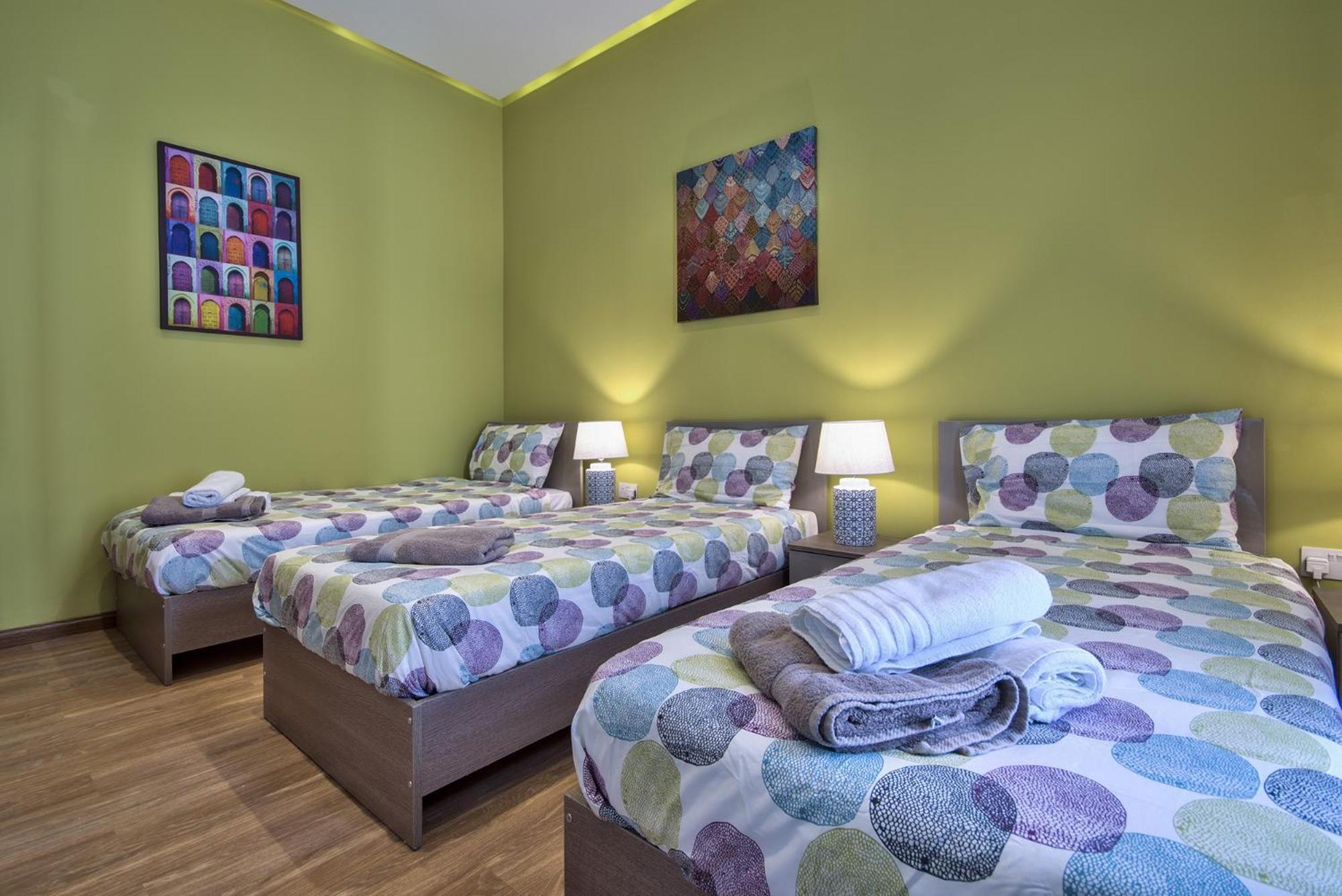 Maltese Luxury - Sunset Infinity Pools, Indoor Heated Pools And More! * Mellieħa